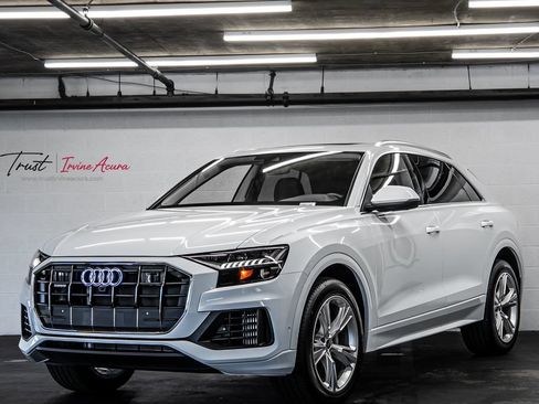 Used 2023 Audi Q8 Premium Plus w/ Premium Plus Package AWD/4WD image 1