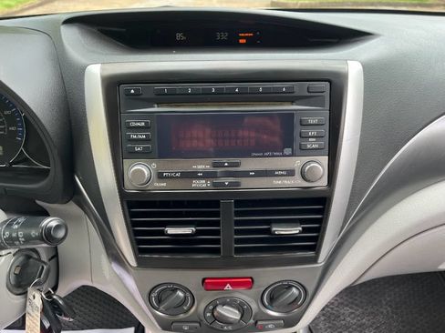Used 2011 Subaru Forester 2.5X AWD/4WD image 16