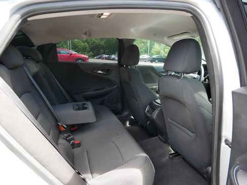 Used 2017 Chevrolet Malibu Hybrid FWD image 9