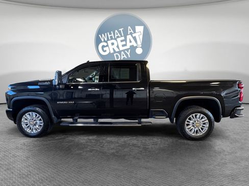 Used 2022 Chevrolet Silverado 2500 High Country w/ Z71 Off-Road Package AWD/4WD image 7
