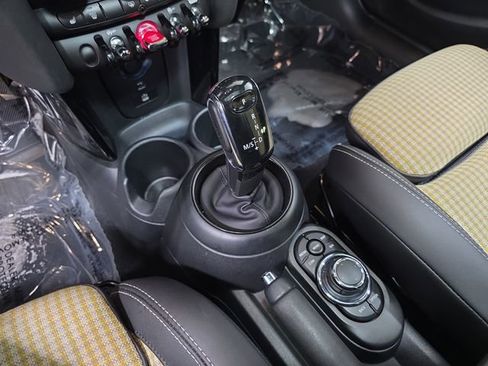 Certified 2023 MINI Cooper S w/ MINI Resolute Edition FWD image 22