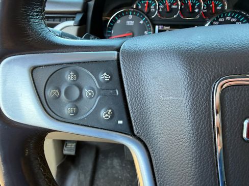 Used 2018 GMC Yukon SLT w/ Open Road Package image 17