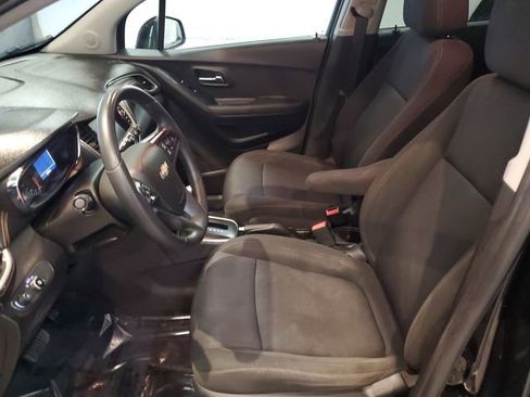 Used 2017 Chevrolet Trax LT AWD/4WD image 11