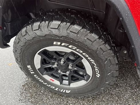 Used 2021 Jeep Wrangler Unlimited Sahara image 19