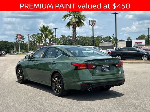 Used 2025 Nissan Altima 2.5 SR FWD image 3