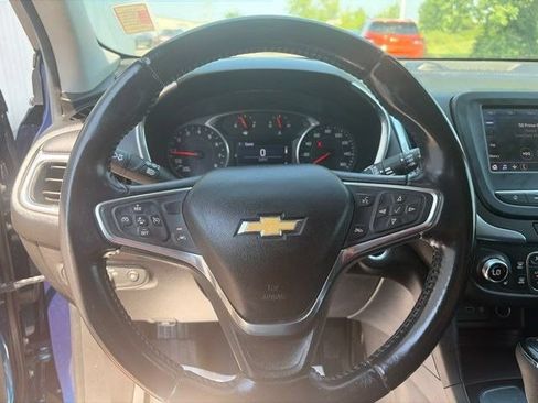 Used 2020 Chevrolet Equinox LT FWD image 16