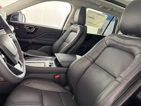 New 2025 Lincoln Aviator Reserve w/ Illumination Package image 13