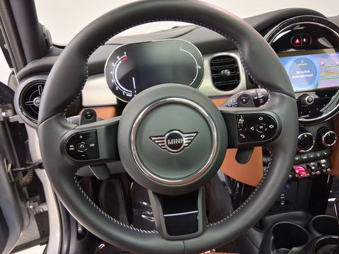 Used 2024 MINI Cooper S FWD image 9