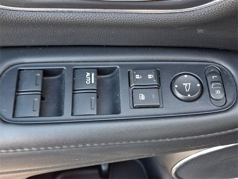 Used 2019 Honda HR-V EX-L image 26