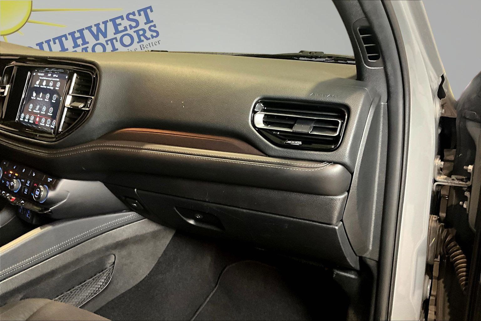 Used 2023 Dodge Durango SXT w/ Trailer Tow Group IV AWD/4WD image 26