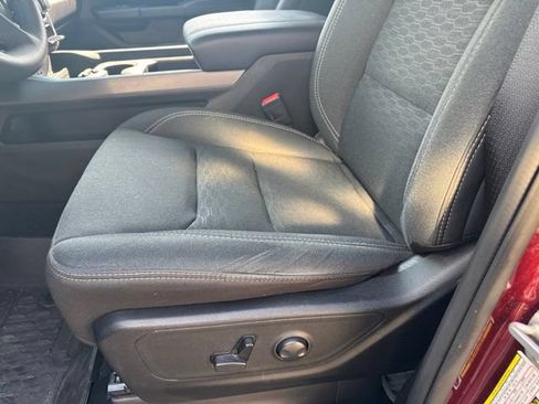 Used 2025 RAM 1500 Big Horn AWD/4WD image 9