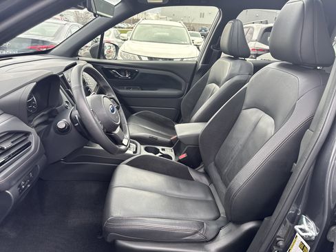 Used 2025 Subaru Forester Touring image 17