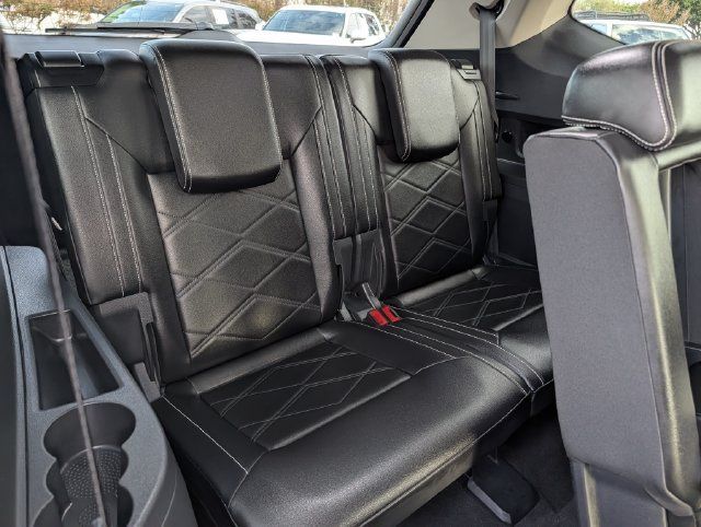 Used 2024 Volkswagen Atlas SE FWD image 29