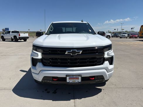 Used 2023 Chevrolet Silverado 1500 RST w/ Redline Edition AWD/4WD image 9