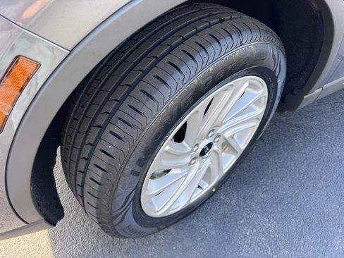 Used 2022 Lincoln Corsair FWD image 13