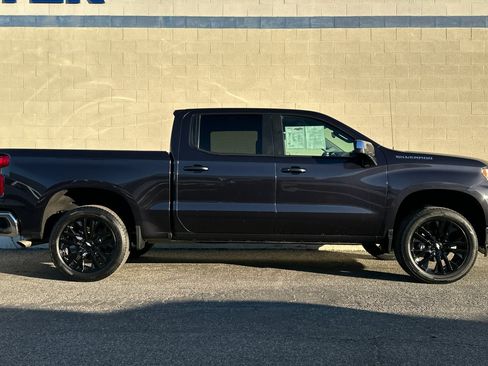 Used 2023 Chevrolet Silverado 1500 LT w/ Protection Package image 3