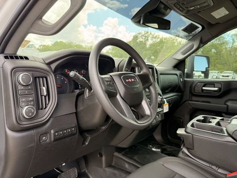 New 2026 GMC Sierra 2500 Pro w/ 1SA Pro Safety Plus Package AWD/4WD image 13