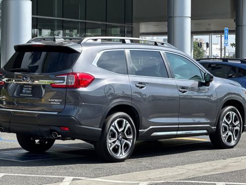 New 2026 Subaru Ascent Limited image 4