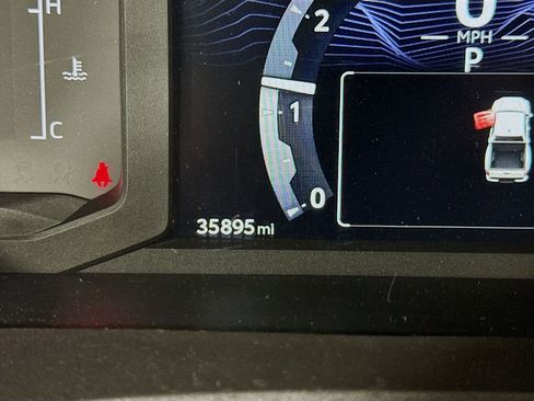 Used 2024 Toyota Tacoma SR5 image 13