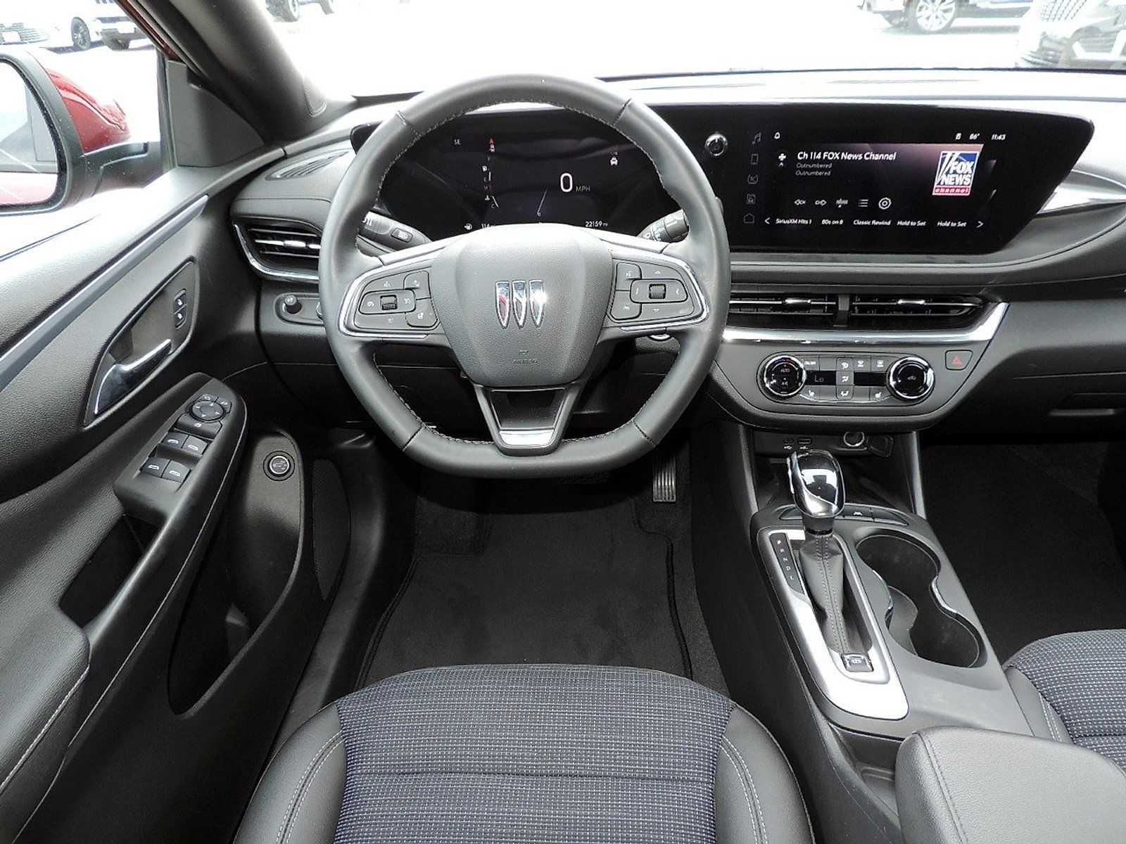 Used 2025 Buick Envista Preferred w/ Convenience I Package FWD image 14