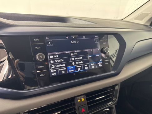 Used 2023 Volkswagen Taos SE image 16