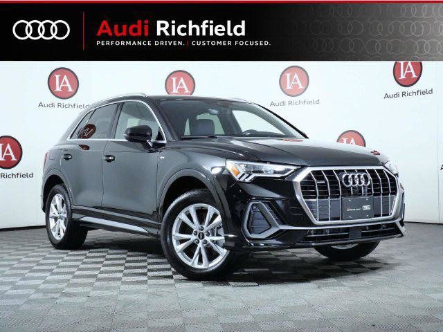 Certified 2023 Audi Q3 2.0T Premium Plus w/ Premium Plus Package AWD/4WD image 1
