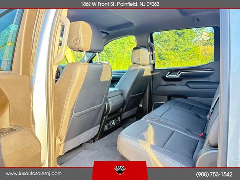 Used 2026 GMC Sierra 1500 SLT AWD/4WD image 42