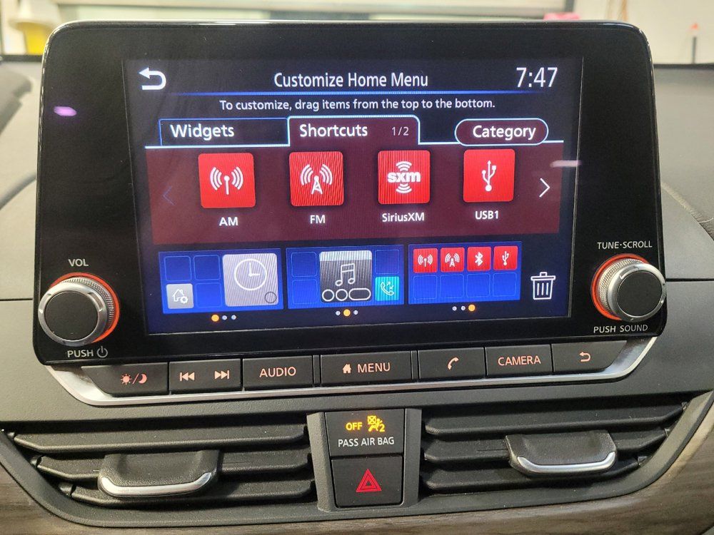 Used 2025 Nissan Altima 2.5 SV FWD image 25