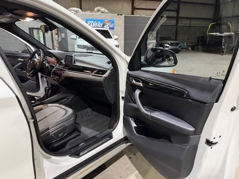 Used 2018 BMW X1 sDrive28i FWD image 25