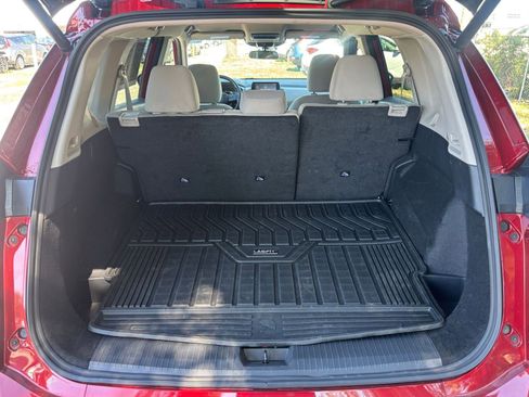 Used 2025 Nissan Rogue SV FWD image 33