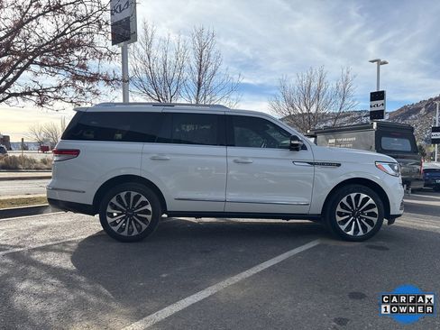 Used 2024 Lincoln Navigator Reserve image 9