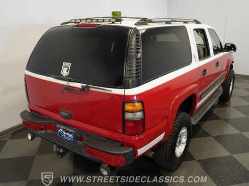 Used 2004 Chevrolet Suburban 2500 AWD/4WD image 29