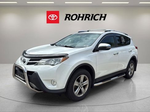 Used 2015 Toyota RAV4 XLE AWD/4WD image 1