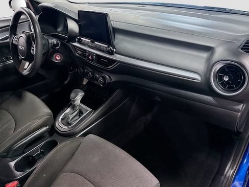 Used 2023 Kia Forte LXS w/ LXS Technology Package FWD image 30