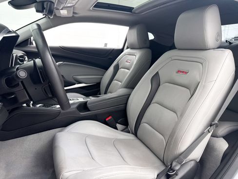 Used 2019 Chevrolet Camaro SS RWD image 24