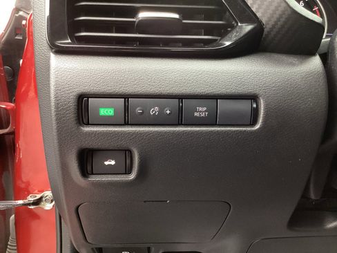 Used 2024 Nissan Sentra SV w/ Lighting Package image 28