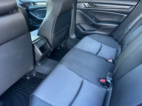 Used 2022 Honda Accord LX image 4