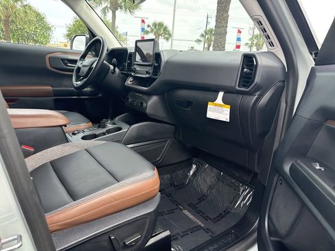 Used 2024 Ford Bronco Sport Outer Banks w/ Tech Package AWD/4WD image 23