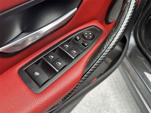 Used 2018 BMW 440i xDrive Convertible image 16