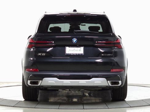 Used 2026 BMW X5 xDrive50e w/ Premium Package AWD/4WD image 6