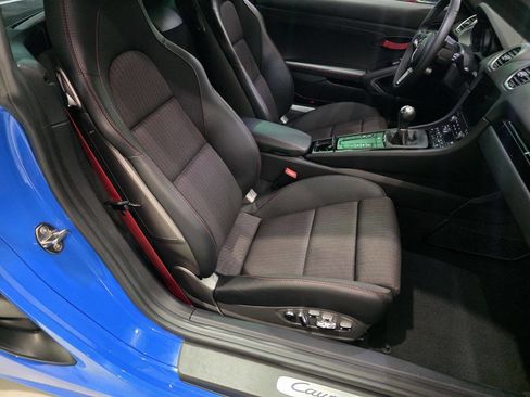 Used 2023 Porsche 718 Cayman w/ Premium Package RWD image 32