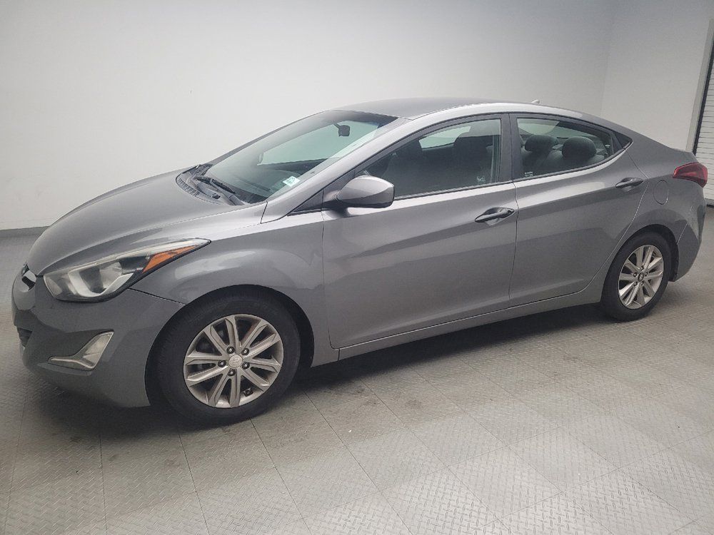 Used 2014 Hyundai Elantra SE w/ Option Group 02 FWD image 2