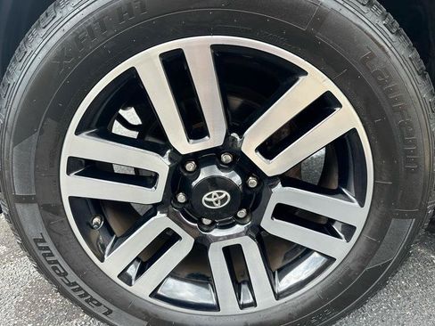 Used 2019 Toyota 4Runner Limited AWD/4WD image 38
