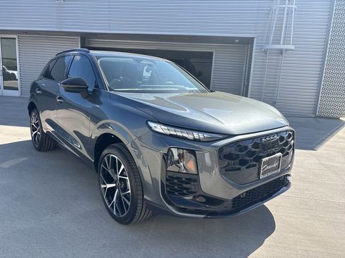 New 2026 Audi Q3 quattro 2.0T AWD/4WD image 3