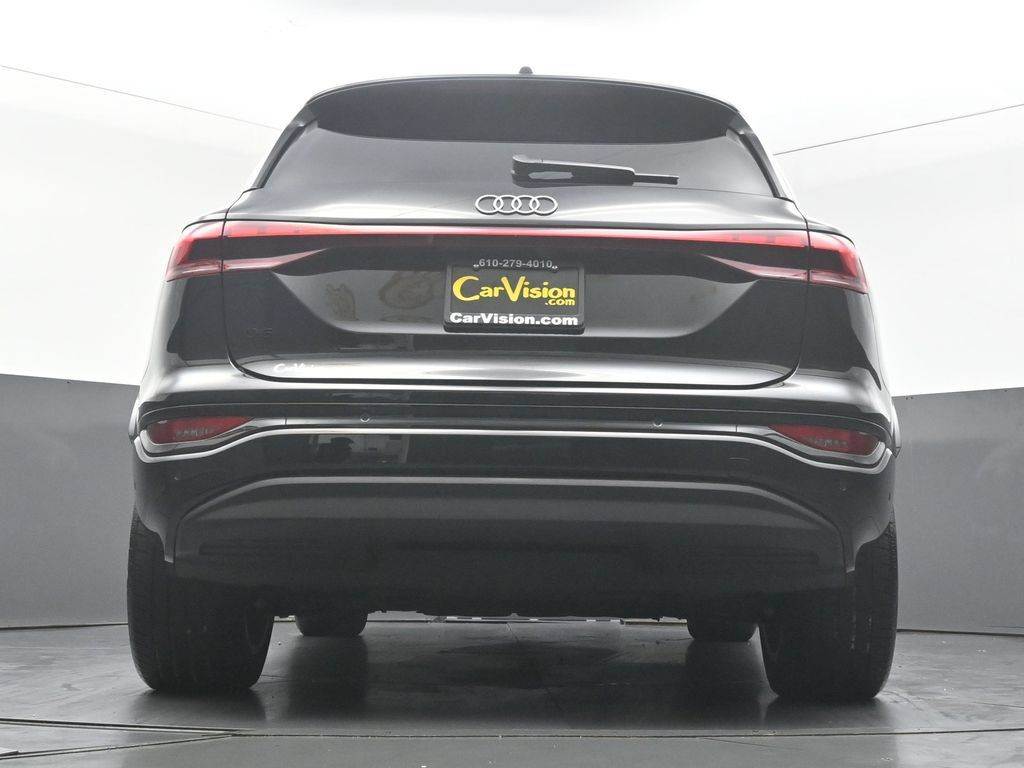 Used 2025 Audi Q6 e-tron Premium Plus w/ Premium Plus AWD/4WD image 45
