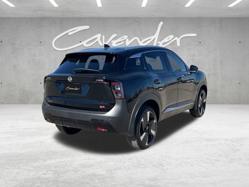 New 2026 Nissan Kicks SR image 16