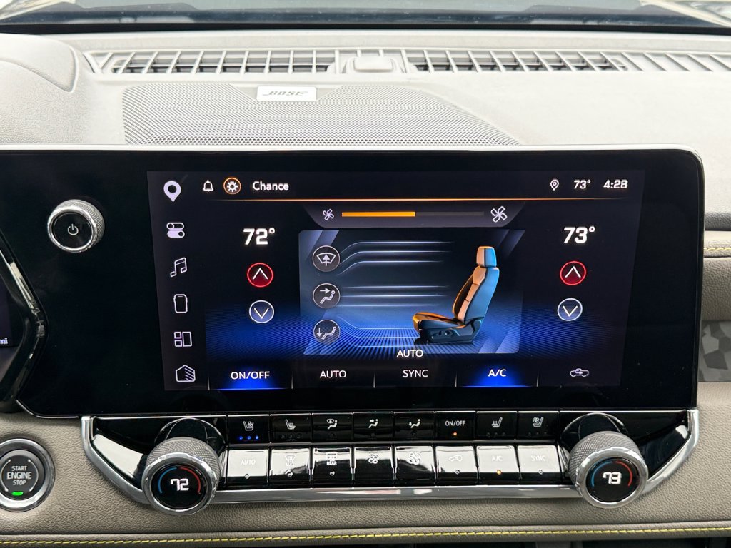 Used 2026 Chevrolet Colorado ZR2 w/ Technology Package AWD/4WD image 17