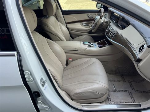 Used 2015 Mercedes-Benz S 550 Sedan image 18