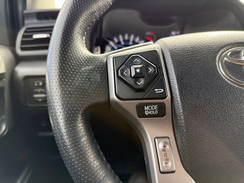 Used 2016 Toyota 4Runner SR5 image 20