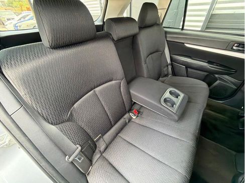 Used 2012 Subaru Outback 2.5i Premium AWD/4WD image 21